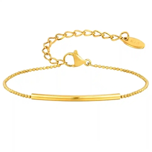 Armbånd i forgyldt rustfrit stål med slank bar og justerbar kæde.