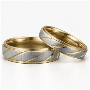 Golden sunshine ringen til forlovelse eller vielse.